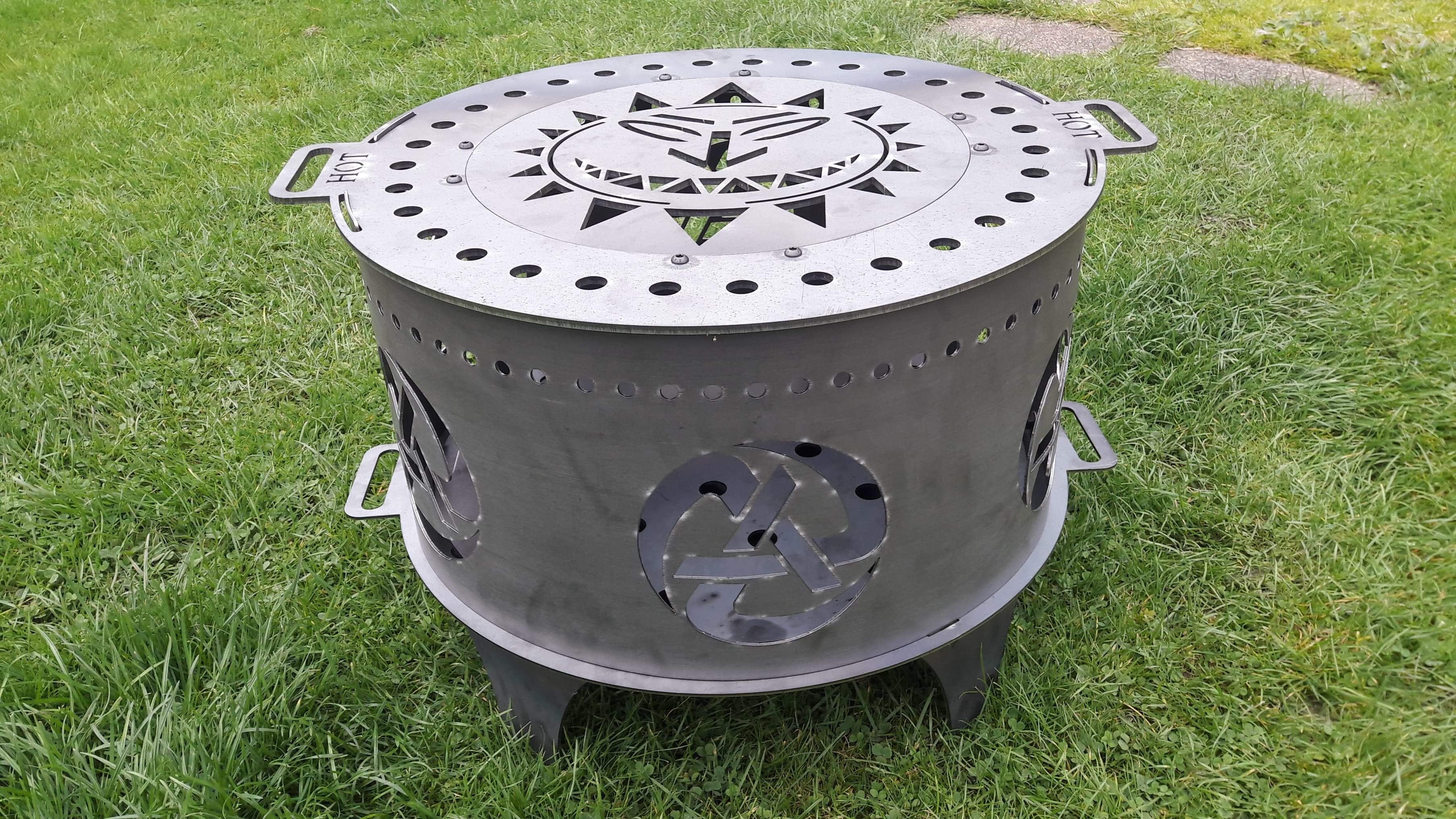 Levellers Sun Face Fire Pit - Image 3