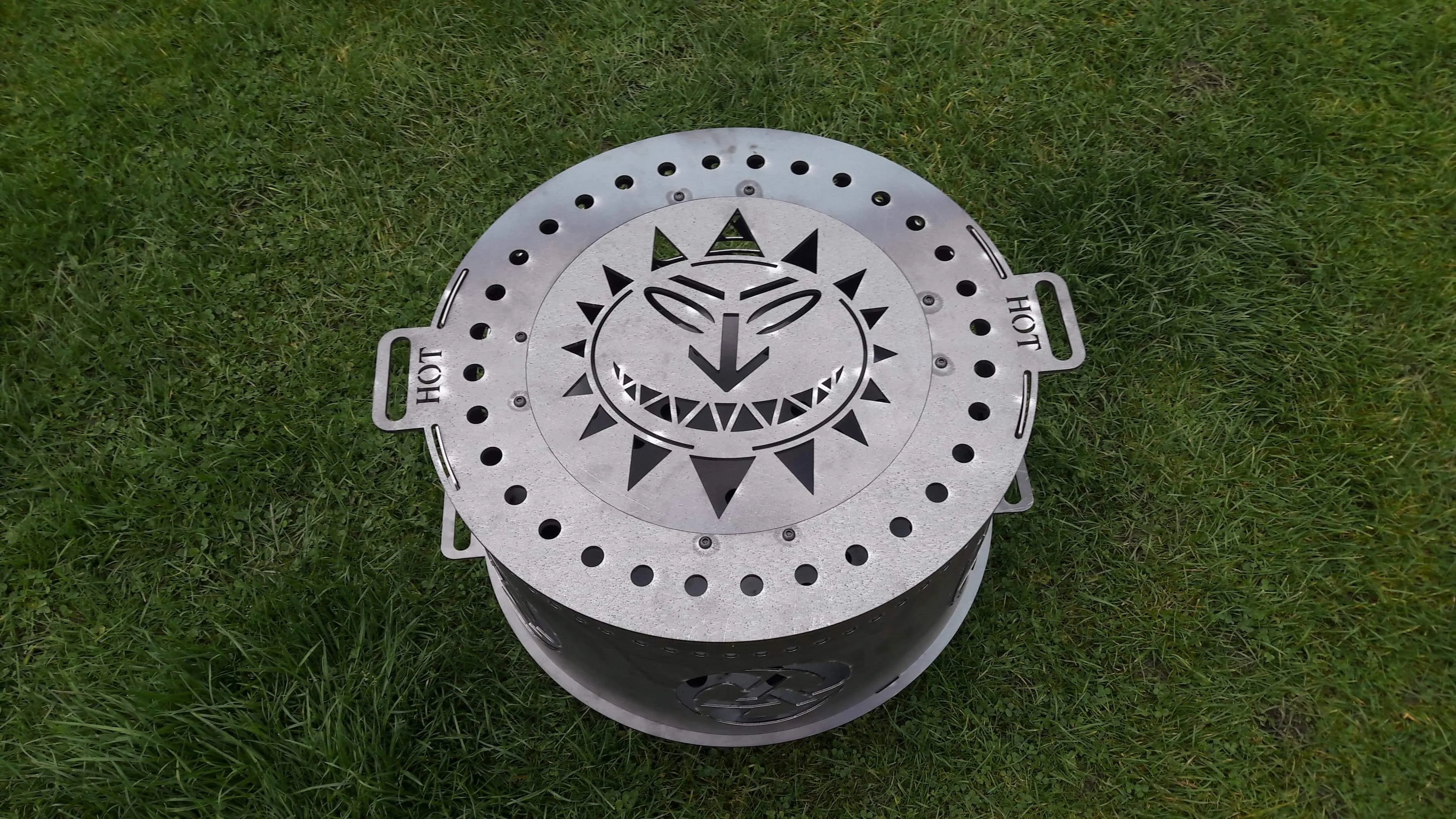Levellers Sun Face Fire Pit - Image 4